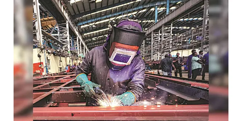 India’s Industrial Output Growth Accelerates to 8% in August on Manufacturing, Power